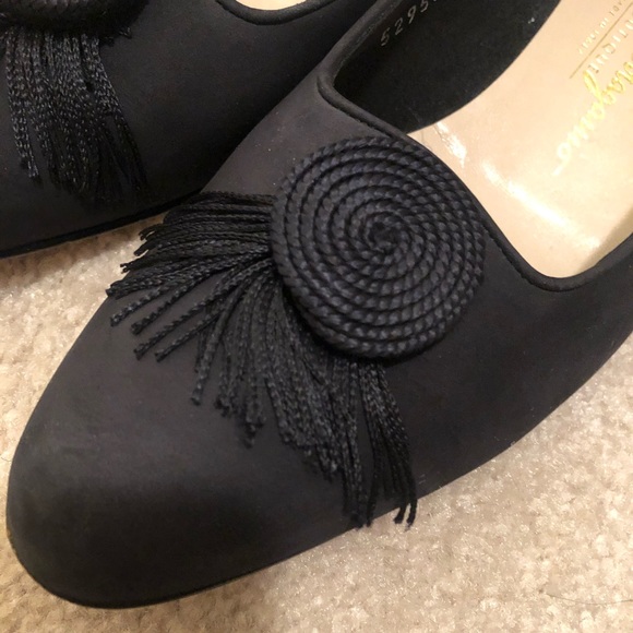 Salvatore Ferragamo suede flats - Picture 2 of 8